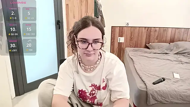 mia boone online show from 03-23-26, 04:34