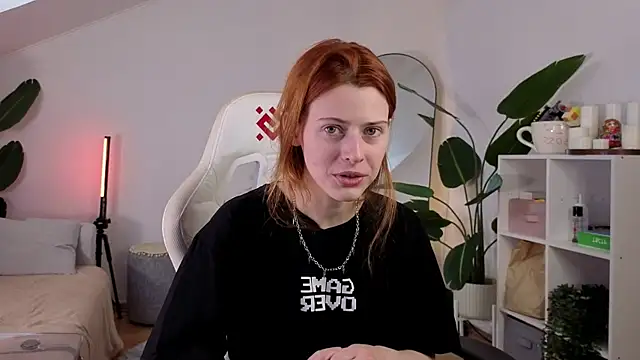 doll lesli online show from 10-09-25, 09:21