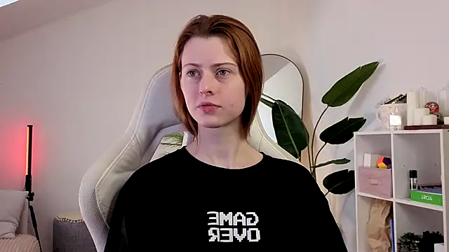 doll lesli online show from 09-10-25, 06:12