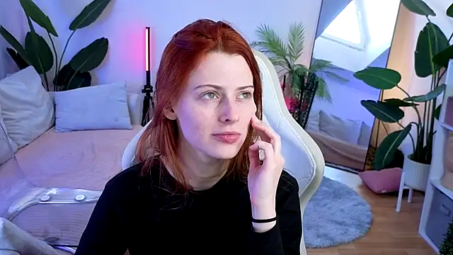 doll lesli online show from 11-08-25, 10:08