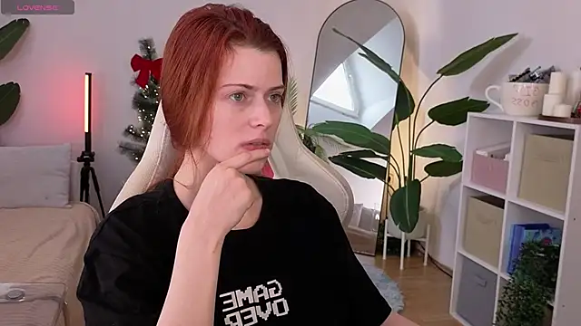 doll lesli online show from 01-10-26, 10:32