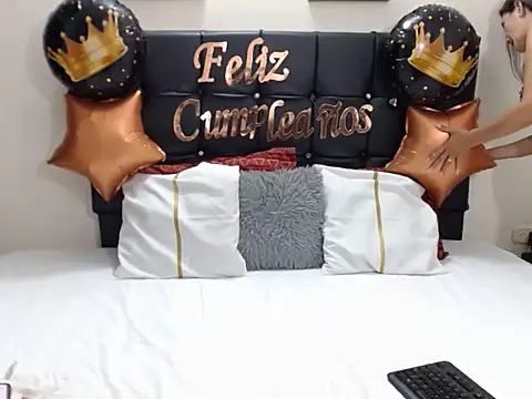 Violette Adams online show from 02-05-26, 01:51