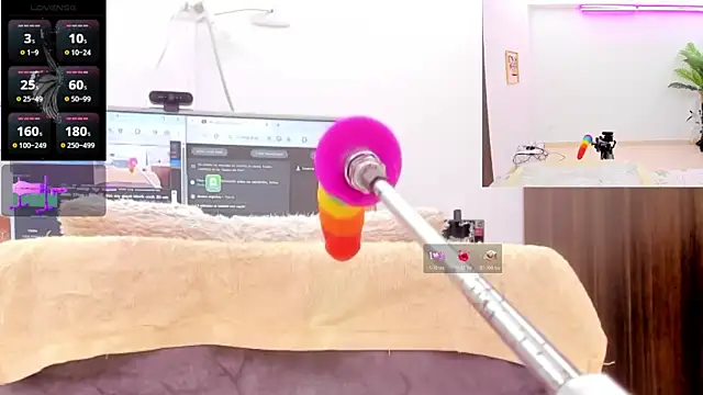 Paulina Davis  online show from 03-08-26, 01:11