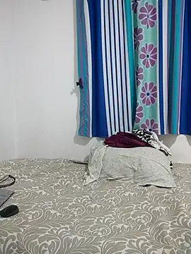 Snapshot of SusanaEshwar chatting on 07-08-26, 06:41 SusanaEshwar online show from 07-08-26, 06:41