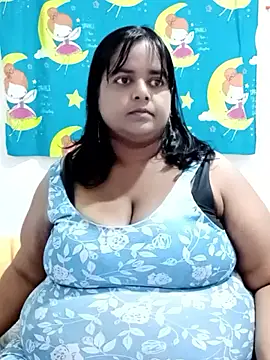 Snapshot of SusanaEshwar chatting on 02-08-26, 08:06 SusanaEshwar online show from 02-08-26, 08:06