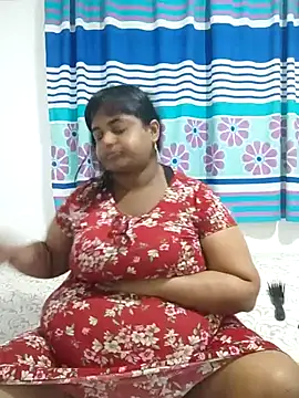 Snapshot of SusanaEshwar chatting on 07-21-26, 05:03 SusanaEshwar online show from 07-21-26, 05:03