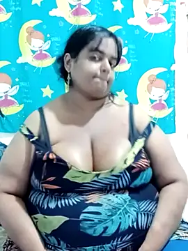 Snapshot of SusanaEshwar chatting on 02-09-26, 11:14 SusanaEshwar online show from 02-09-26, 11:14