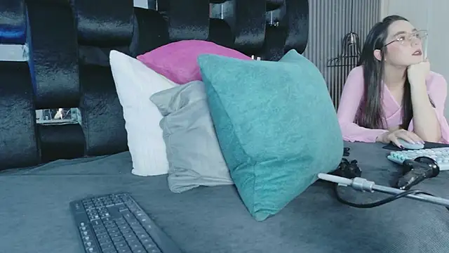 levana1 online show from 03-24-26, 02:00