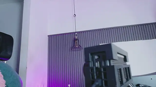 levana1 online show from 04-15-26, 04:18