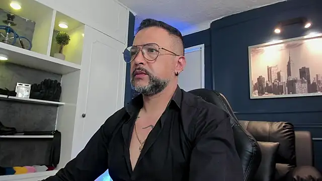 MrFrank tattoo online show from 07-15-26, 01:51