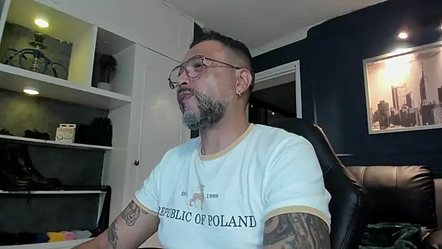 MrFrank tattoo online show from 06-16-26, 12:54