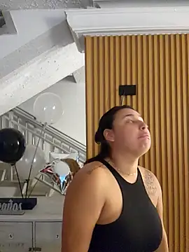 LizzRouse online show from 02-07-26, 12:24