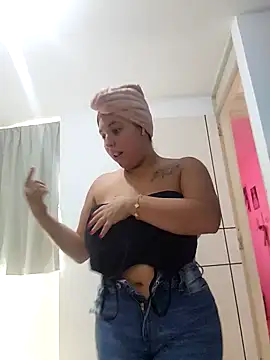 LizzRouse online show from 11-12-25, 05:39