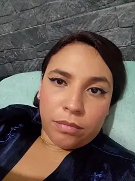 LizzRouse online show from 11-26-25, 01:16