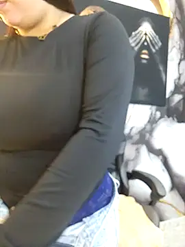 LizzRouse online show from 05-10-26, 12:31