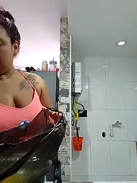 LizzRouse online show from 11-25-25, 01:11