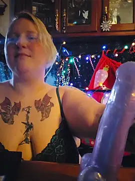 buxombosums online show from 12-21-25, 07:10