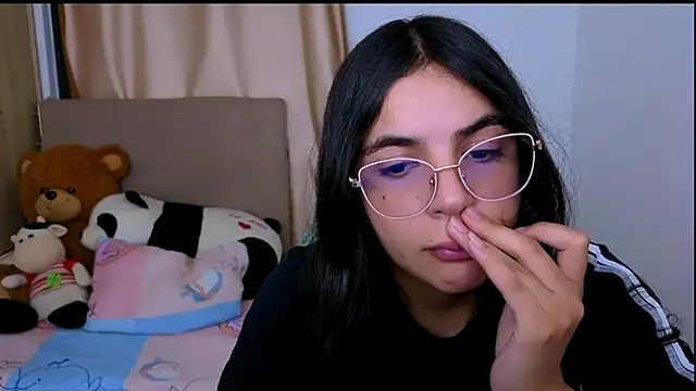  elenna online show from 12-16-25, 05:28