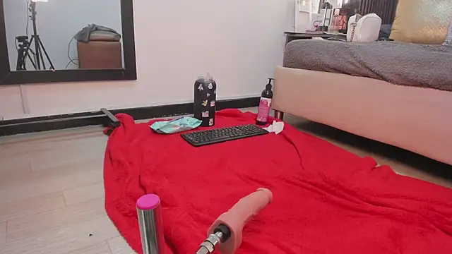  rebecca1 online show from 12-13-25, 08:04