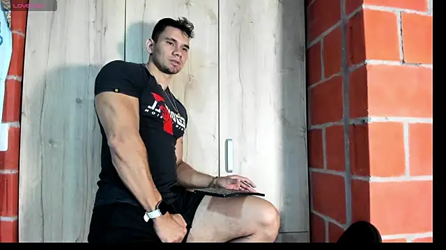 Snapshot of GendersonFit chatting on 06-01-26, 03:22 GendersonFit online show from 06-01-26, 03:22