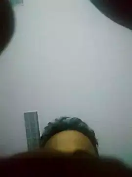 Snapshot of Hony_BUN chatting on 10-18-25, 08:00 Hony BUN online show from 10-18-25, 08:00