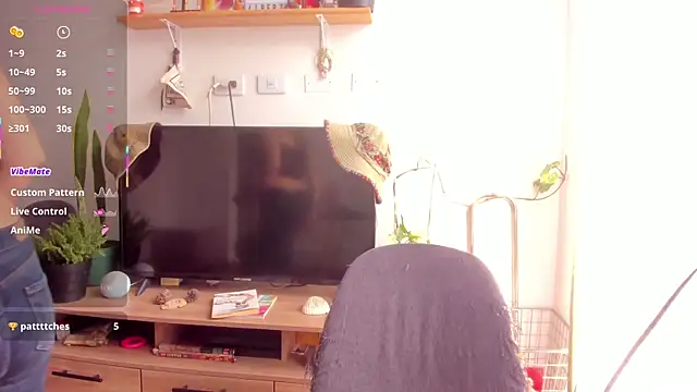 linda giggle online show from 12-17-25, 02:22