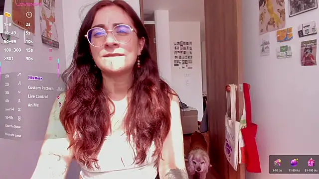 Snapshot of linda_giggle chatting on 05-06-26, 02:10 linda giggle online show from 05-06-26, 02:10