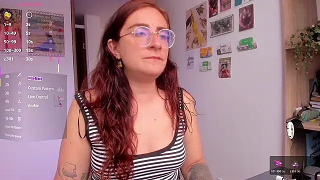 Snapshot of linda_giggle chatting on 06-10-26, 03:13 linda giggle online show from 06-10-26, 03:13