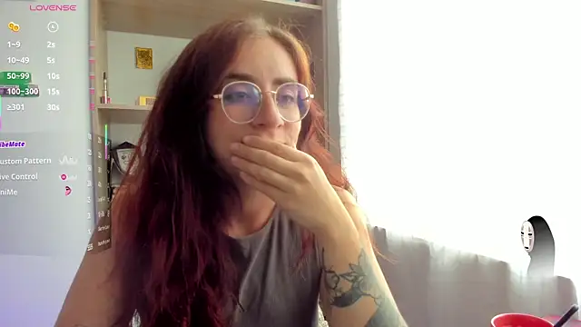 Snapshot of linda_giggle chatting on 07-07-26, 04:43 linda giggle online show from 07-07-26, 04:43