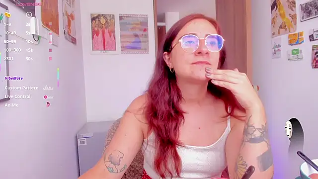 Snapshot of linda_giggle chatting on 05-23-26, 03:22 linda giggle online show from 05-23-26, 03:22