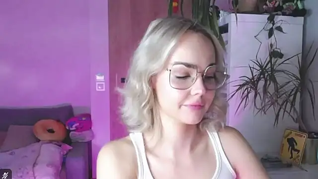 Snapshot of LexiexPlay chatting on 01-16-26, 11:03 LexiexPlay online show from 01-16-26, 11:03