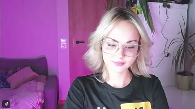 Snapshot of LexiexPlay chatting on 02-03-26, 03:39 LexiexPlay online show from 02-03-26, 03:39