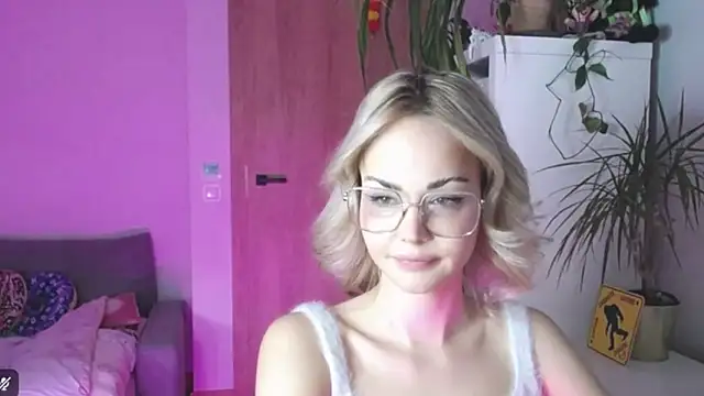 Snapshot of LexiexPlay chatting on 01-19-26, 08:07 LexiexPlay online show from 01-19-26, 08:07