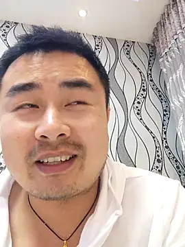 Snapshot of guozuo chatting on 01-18-26, 04:21 guozuo online show from 01-18-26, 04:21