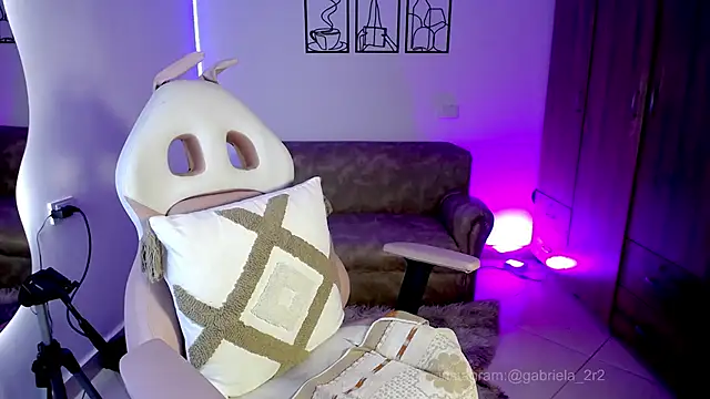 gabriela r online show from 02-03-26, 06:24