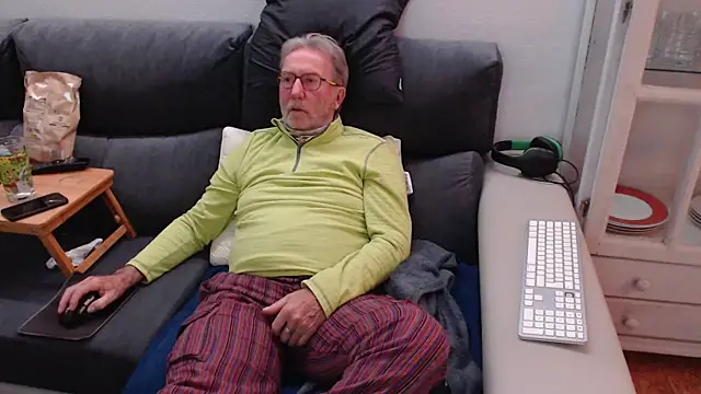 Nudelschwanz online show from 03-07-25, 06:54