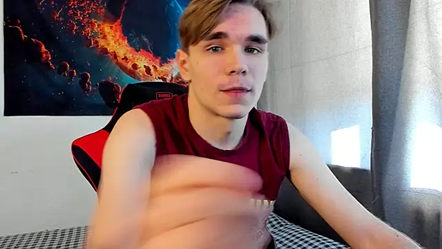 Snapshot of LetsDoSomethingFun chatting on 02-15-25, 12:01 LetsDoSomethingFun online show from 02-15-25, 12:01