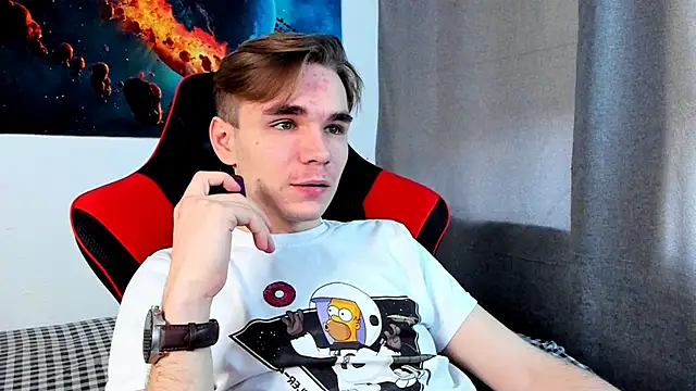 Snapshot of LetsDoSomethingFun chatting on 02-11-25, 01:51 LetsDoSomethingFun online show from 02-11-25, 01:51