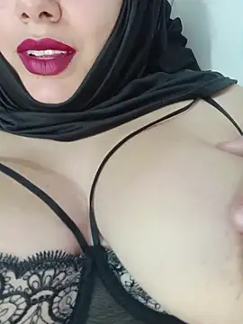 Deina bunny online show from 06-15-26, 03:07