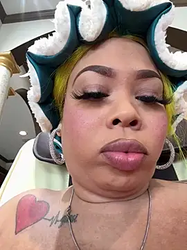 ThickAssRena online show from 03-26-26, 05:00