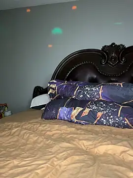 ThickAssRena online show from 10-15-25, 04:33