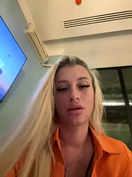 Snapshot of SinwithAmy chatting on 10-08-25, 03:30 SinwithAmy online show from 10-08-25, 03:30