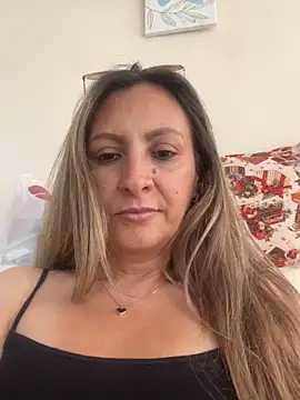 Snapshot of antonnella_2 chatting on 01-04-25, 08:48 antonnella 2 online show from 01-04-25, 08:48