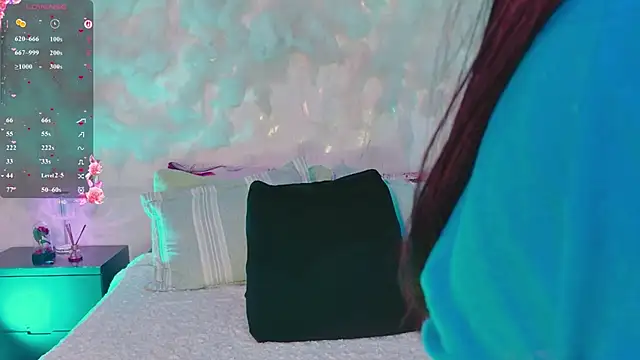 emmajohnss online show from 04-17-26, 04:04