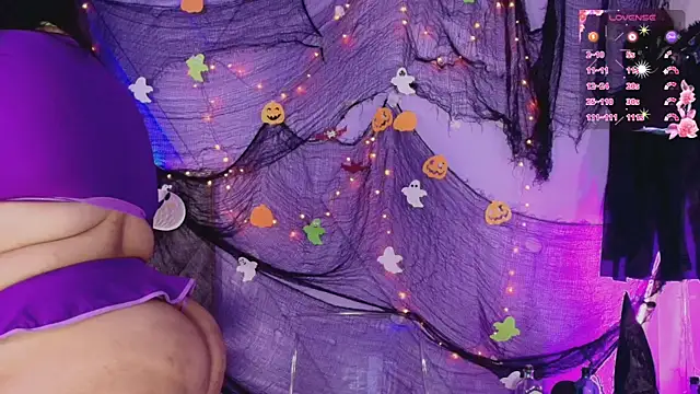 emmajohnss online show from 10-30-25, 04:00