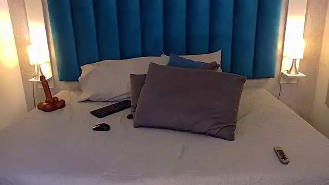 Madisonsmiith online show from 06-11-26, 12:43