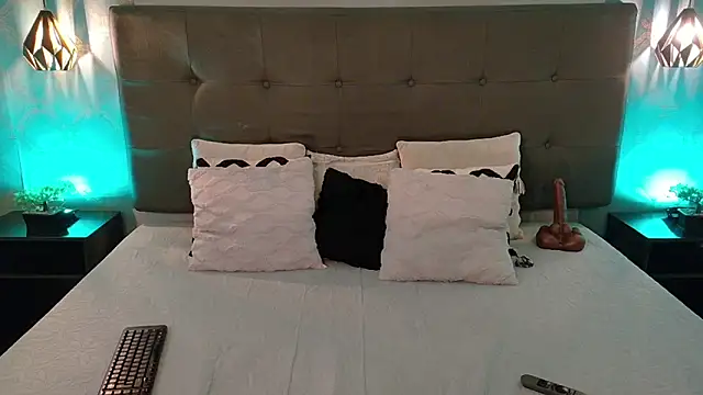 Madisonsmiith online show from 10-30-25, 08:39