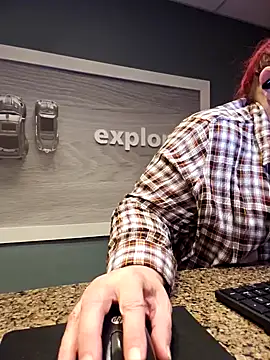 Hornybbw1978 online show from 04-12-26, 06:49