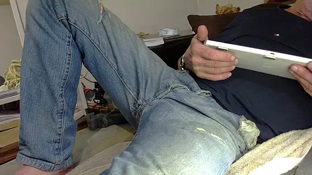 mike30nbg online show from 10-31-25, 09:43