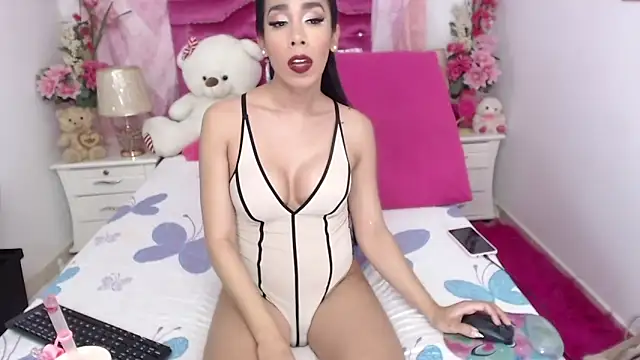 Divaxhermosa online show from 03-04-26, 10:39